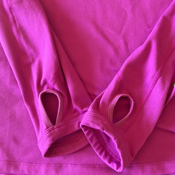 Women’s Nike Dri-Fit, half zip pull over ~ Small - Picture 6 of 6